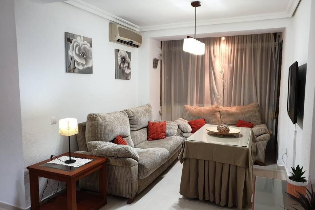 Beautiful And Cozy Apartment In Seville. エクステリア 写真
